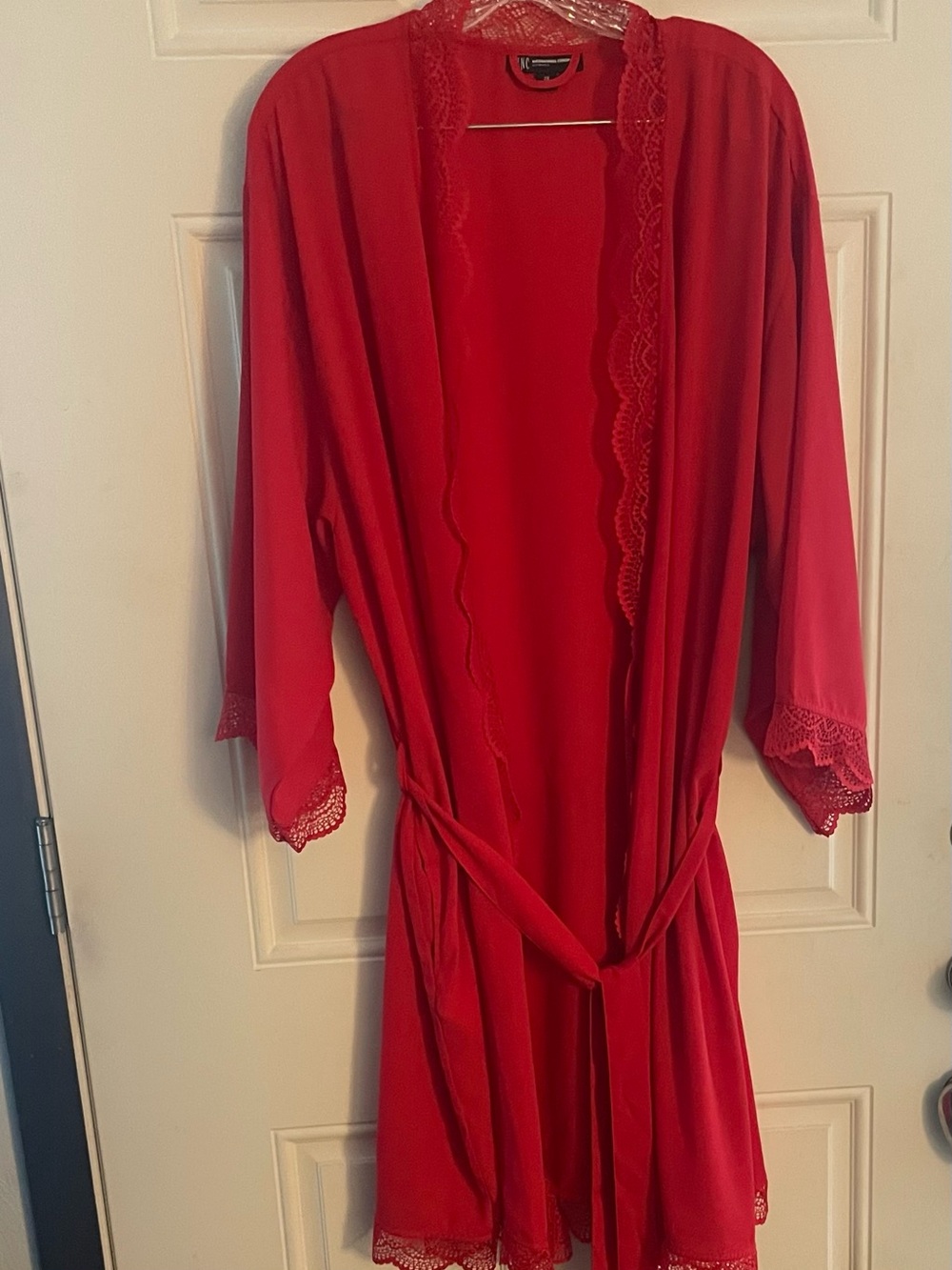 INC International Concepts Sz 2X Chiffon Scalloped Lace Trim Short Wrap Robe Red
